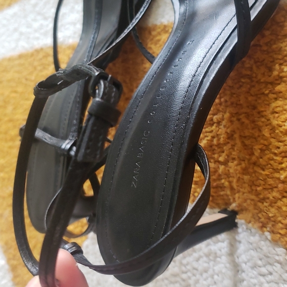 Zara Sandals - Picture 2 of 6